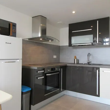 Maisonnette Avec Terrasse Et Parking Casa de Férias Châtelaillon-Plage