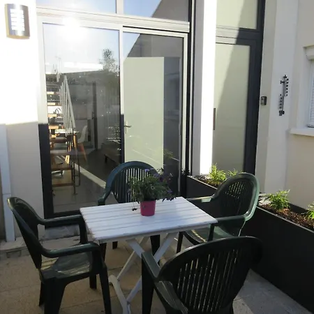 Casa de Férias Maisonnette Avec Terrasse Et Parking Châtelaillon-Plage