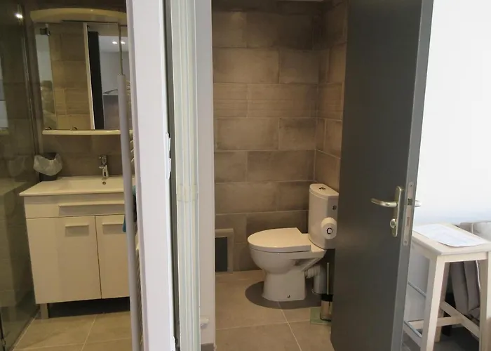 Maisonnette Avec Terrasse Et Parking Дом отдыха *