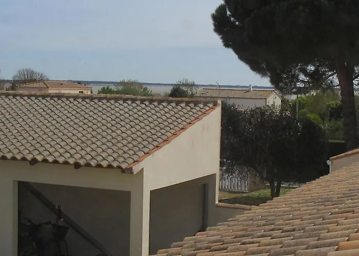 Maisonnette Avec Terrasse Et Parking Дом отдыха