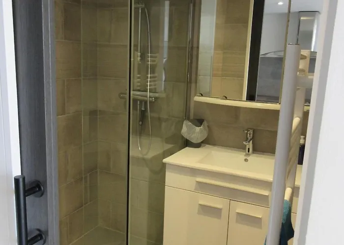 Maisonnette Avec Terrasse Et Parking Дом отдыха *